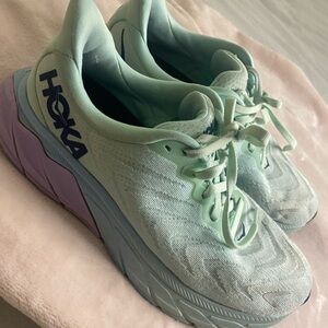 Hoka One One Women’s Arahi 6  SOLM Green Running Shoes Sneakers Size 7